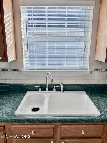 7637 Red Bay Way, Knoxville, TN 37919