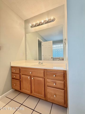 7637 Red Bay Way, Knoxville, TN 37919