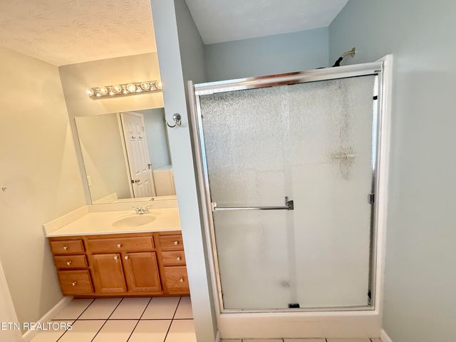 7637 Red Bay Way, Knoxville, TN 37919