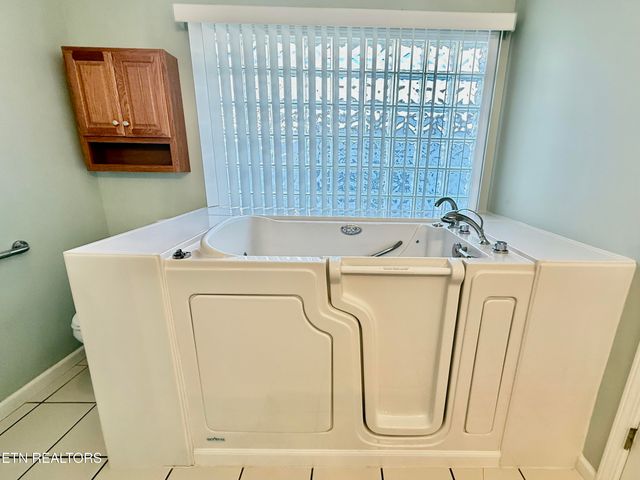 7637 Red Bay Way, Knoxville, TN 37919