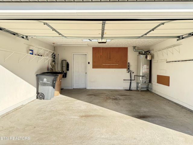 7637 Red Bay Way, Knoxville, TN 37919