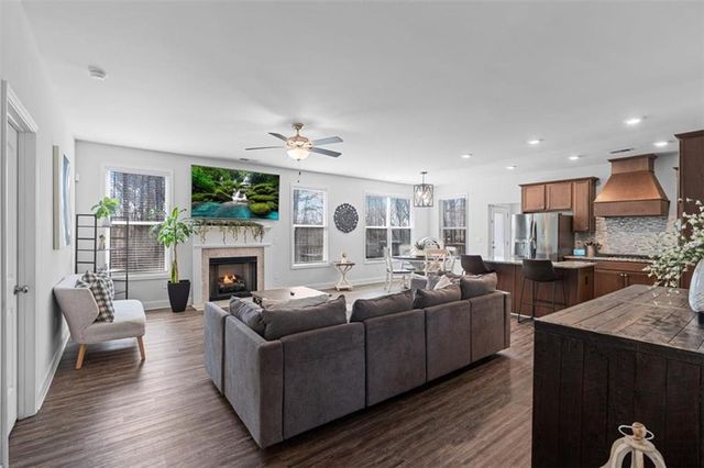 620 Riverwalk Manor Drive, Dallas, GA 30132