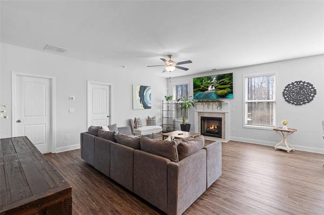 620 Riverwalk Manor Drive, Dallas, GA 30132