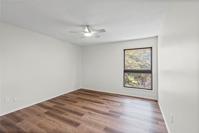 10997 Rosehill Road, Overland Park, KS 66210