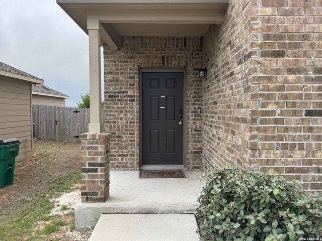 832 Stonemanor Bay, Seguin, TX 78155