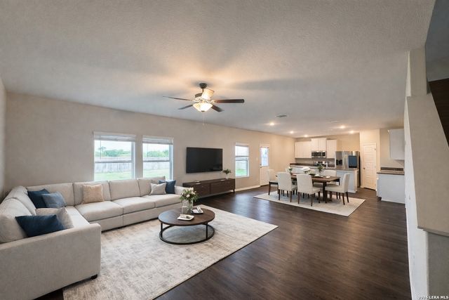 832 Stonemanor Bay, Seguin, TX 78155