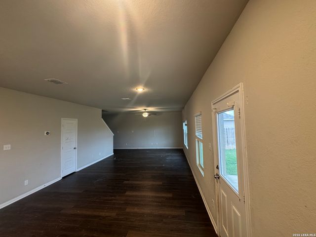 832 Stonemanor Bay, Seguin, TX 78155