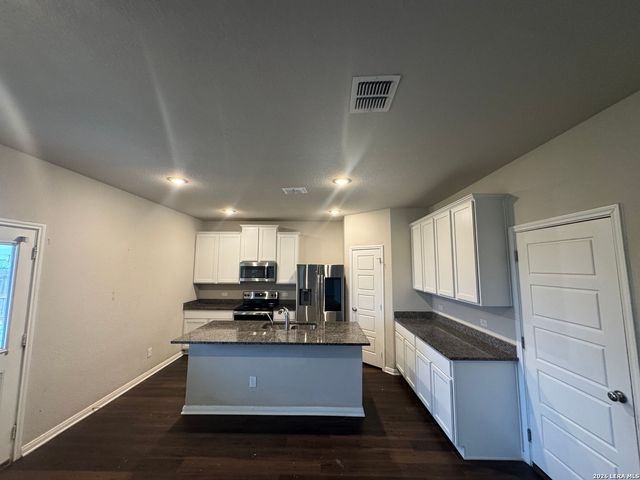 832 Stonemanor Bay, Seguin, TX 78155