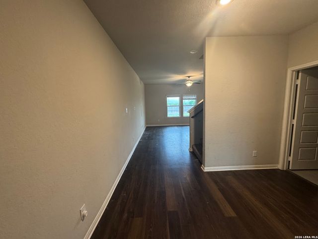 832 Stonemanor Bay, Seguin, TX 78155