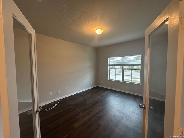 832 Stonemanor Bay, Seguin, TX 78155