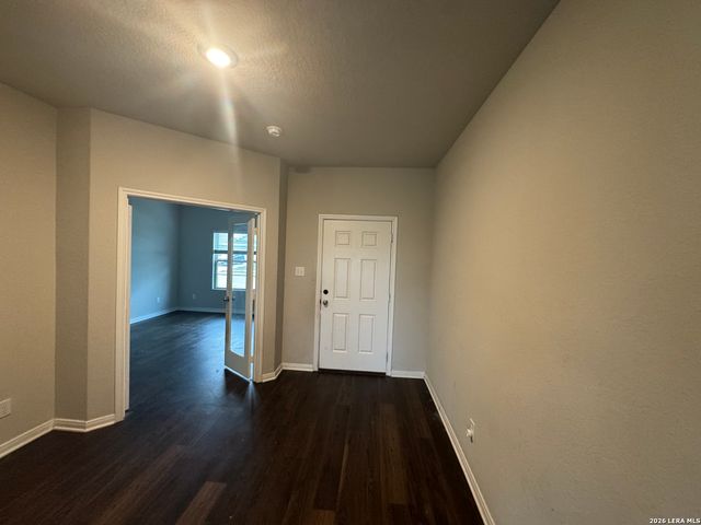 832 Stonemanor Bay, Seguin, TX 78155