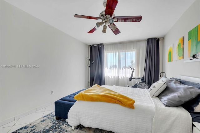 7701 Camino Real A-416, Miami, FL 33143