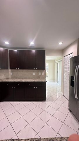 13389 NW 7th Street, Plantation, FL 33325