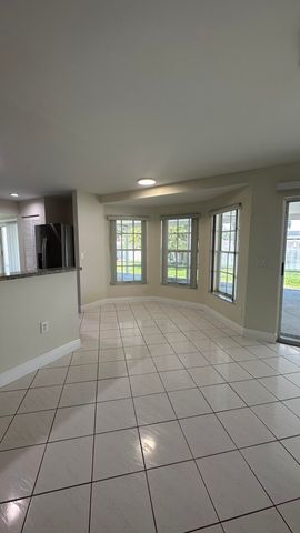 13389 NW 7th Street, Plantation, FL 33325
