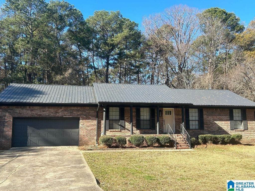 225 NEWPORT DRIVE, Hueytown, AL 35023