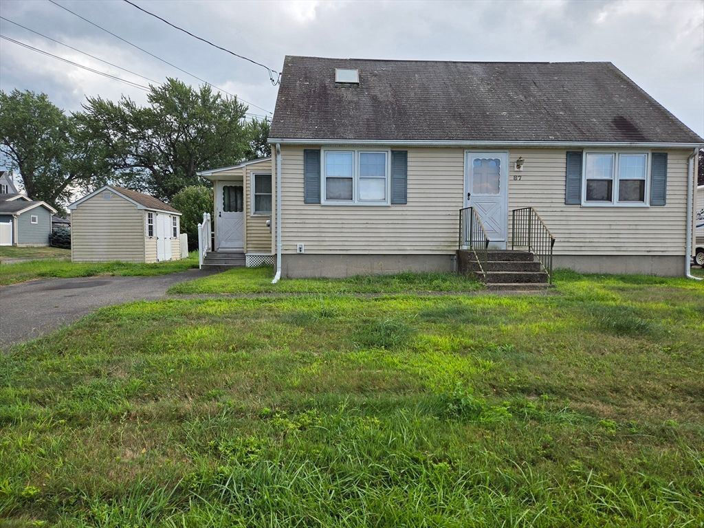 87 Blanchwood Ave, Chicopee, MA 01013