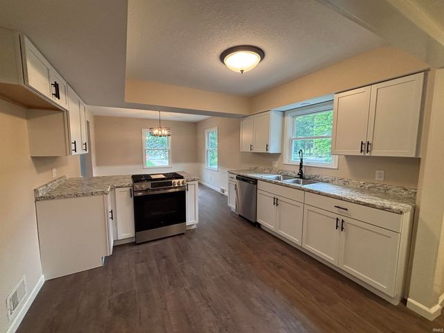 1141 Lexington Avenue, Fort Wayne, IN 46807