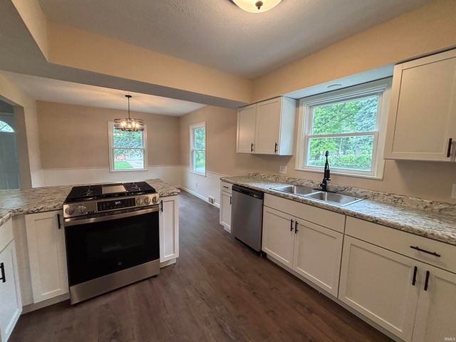 1141 Lexington Avenue, Fort Wayne, IN 46807