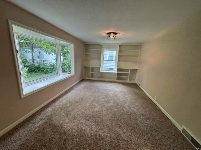 1141 Lexington Avenue, Fort Wayne, IN 46807