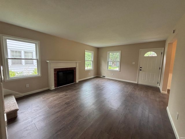 1141 Lexington Avenue, Fort Wayne, IN 46807