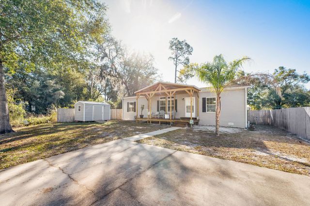 6005 E 7th Manor, Palatka, FL 32177