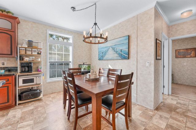 6005 E 7th Manor, Palatka, FL 32177