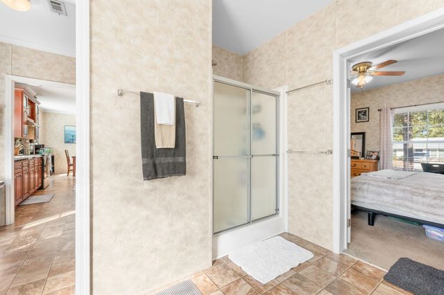 6005 E 7th Manor, Palatka, FL 32177