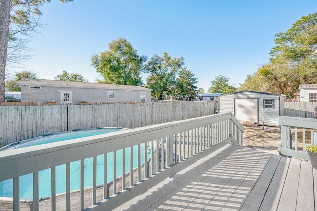 6005 E 7th Manor, Palatka, FL 32177