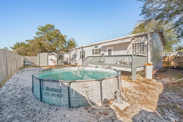 6005 E 7th Manor, Palatka, FL 32177