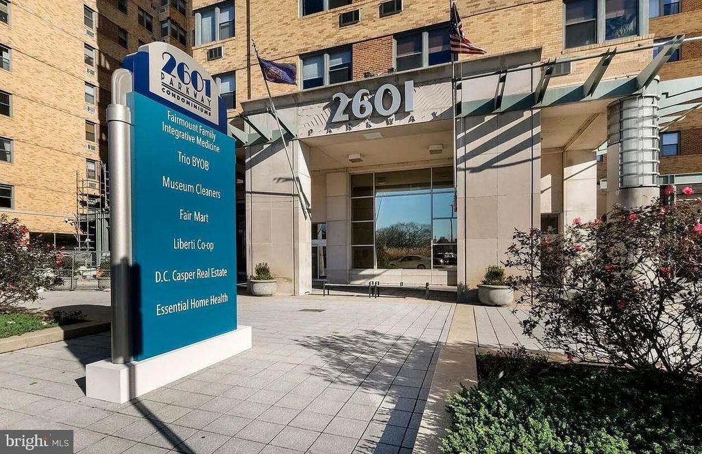 2601 PENNSYLVANIA AVE #403, PHILADELPHIA, PA 19130 — exterior