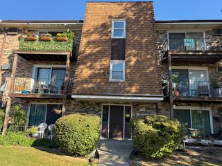 7100 99th Street 204, Chicago Ridge, IL 60415