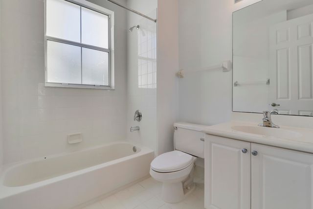 4273 E Main Street E, Jupiter, FL 33458