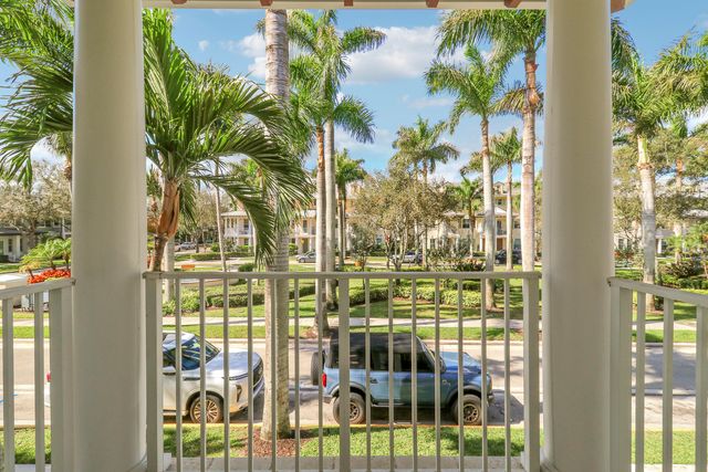 4273 E Main Street E, Jupiter, FL 33458