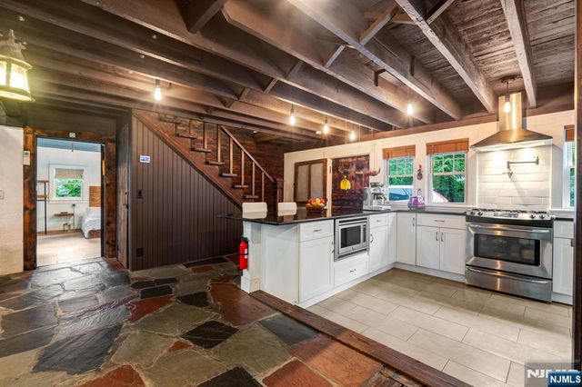321 Glen Avenue, Ridgewood, NJ 07450