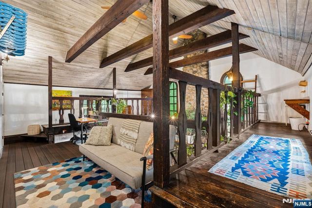 321 Glen Avenue, Ridgewood, NJ 07450