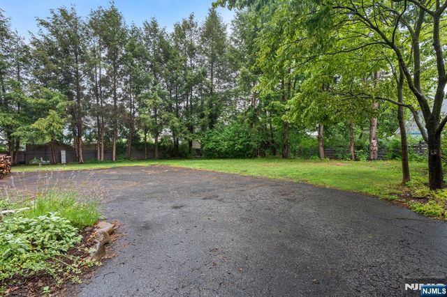 321 Glen Avenue, Ridgewood, NJ 07450