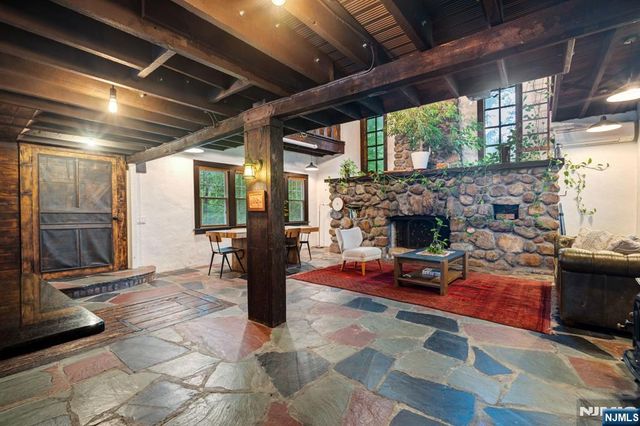 321 Glen Avenue, Ridgewood, NJ 07450