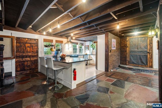 321 Glen Avenue, Ridgewood, NJ 07450