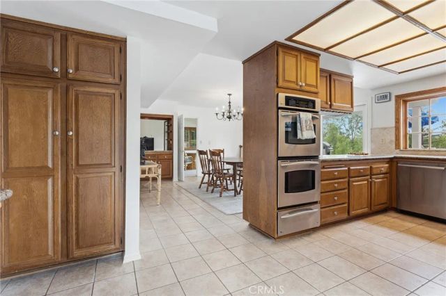 24736 Eilat Street, Woodland Hills, CA 91367