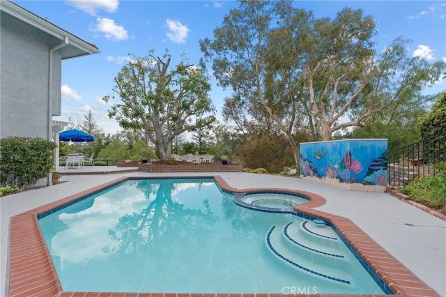 24736 Eilat Street, Woodland Hills, CA 91367