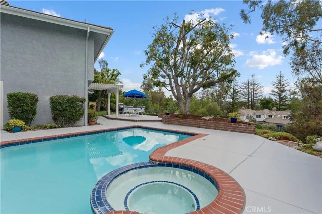 24736 Eilat Street, Woodland Hills, CA 91367