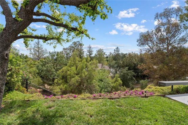 24736 Eilat Street, Woodland Hills, CA 91367