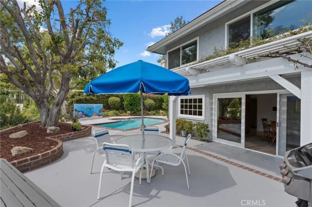 24736 Eilat Street, Woodland Hills, CA 91367