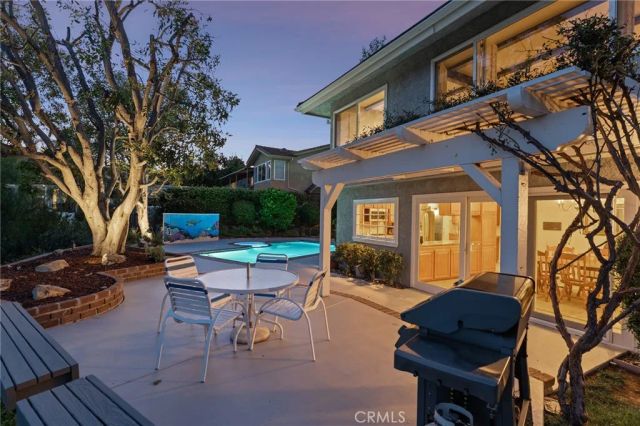 24736 Eilat Street, Woodland Hills, CA 91367