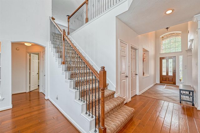 26 Pomerelle Place, The Woodlands, TX 77382