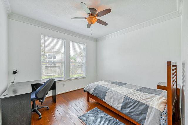26 Pomerelle Place, The Woodlands, TX 77382