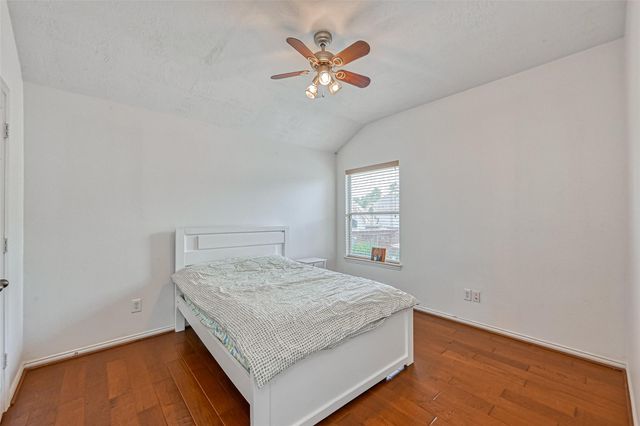 26 Pomerelle Place, The Woodlands, TX 77382