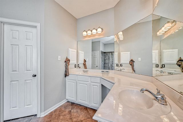 26 Pomerelle Place, The Woodlands, TX 77382