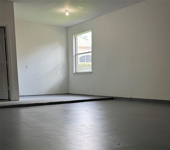 26 Pomerelle Place, The Woodlands, TX 77382