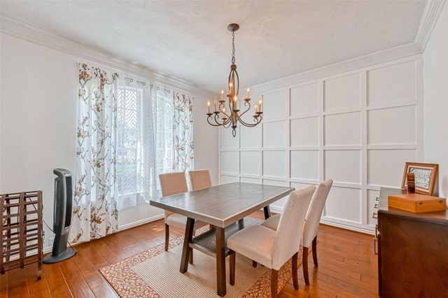 26 Pomerelle Place, The Woodlands, TX 77382
